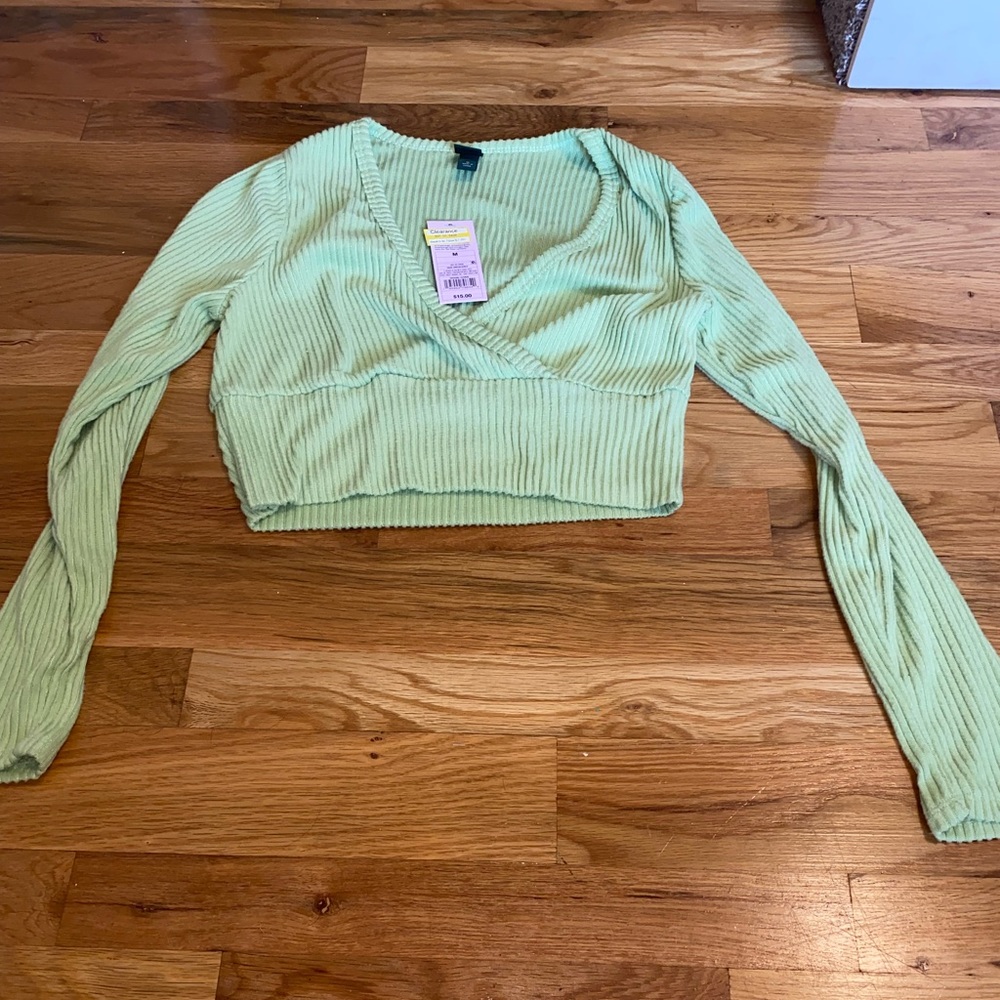 Green Long Sleeve Crop Top